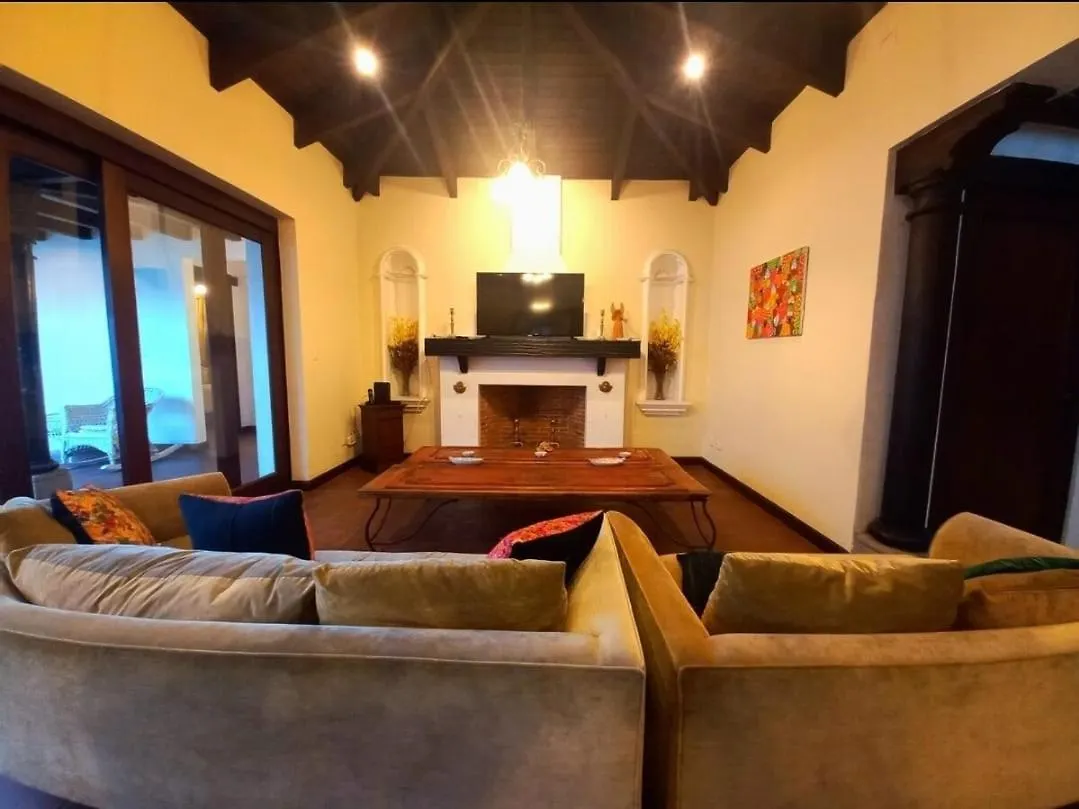 Beautiful Colonial House In Antigua Guatemala Βίλα